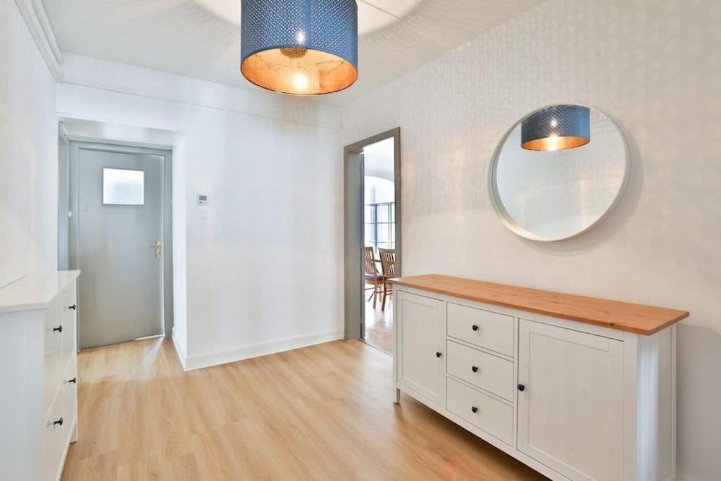 Tres Moderne Et Cosy, Proche Centre-ville, Centre Apartment *